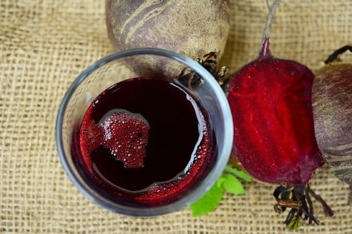 Jakie soki na anemię można przygotować z pomocą wyciskarki?